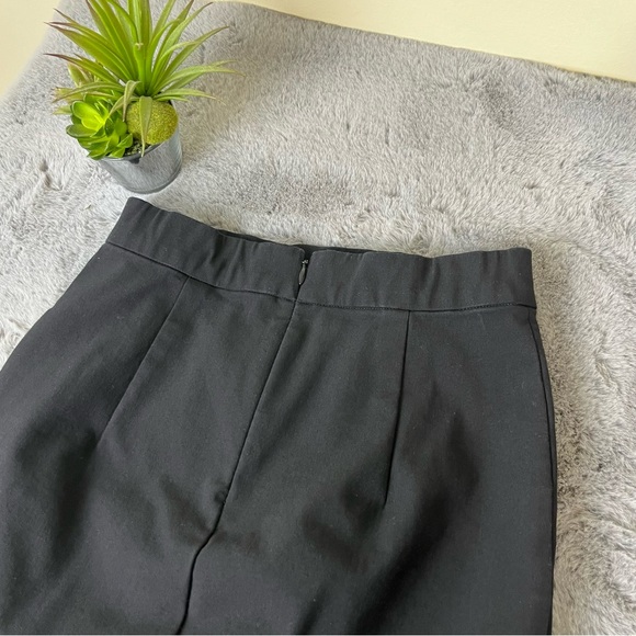 Aritzia Wilfred Free Classic Bodycon Black Mini Skirt - Size 2 - Picture 8 of 12